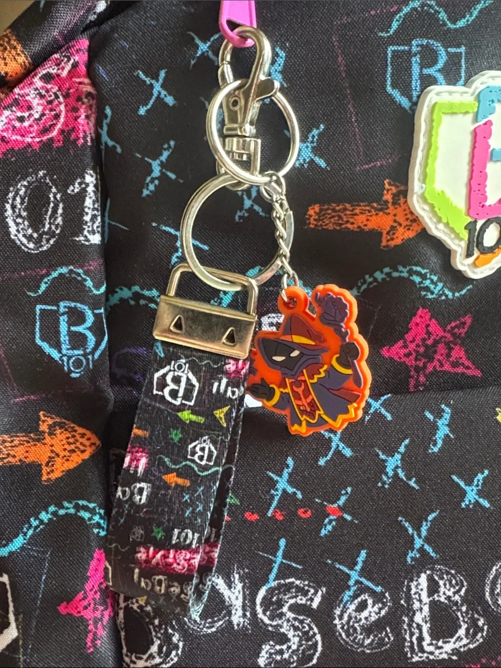 BASEBALL LIFESTYLE 101 CHALKBOARD BACKPACK WITH EXTRA KEY CHAIN ATTACHMENT…LIKE!